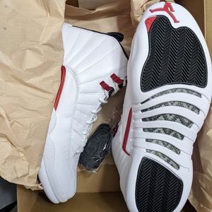 Jordan 12 s